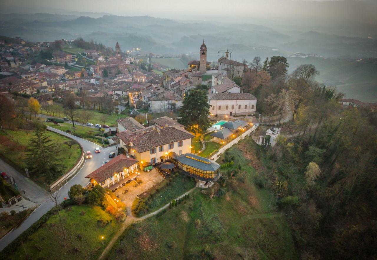 Hotel Villa Beccaris Monforte dʼAlba Exterior foto